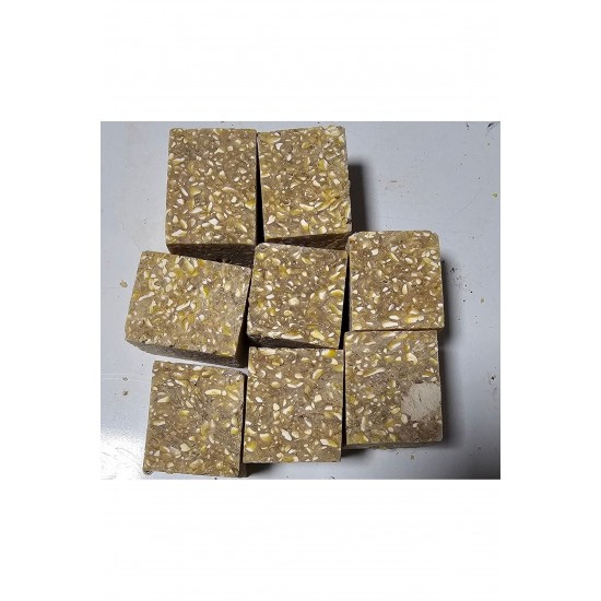 Balık Yemi Küsbesi 10 Saat Bitmeyen Delikli Kare Mısır Küspesi (2KG)